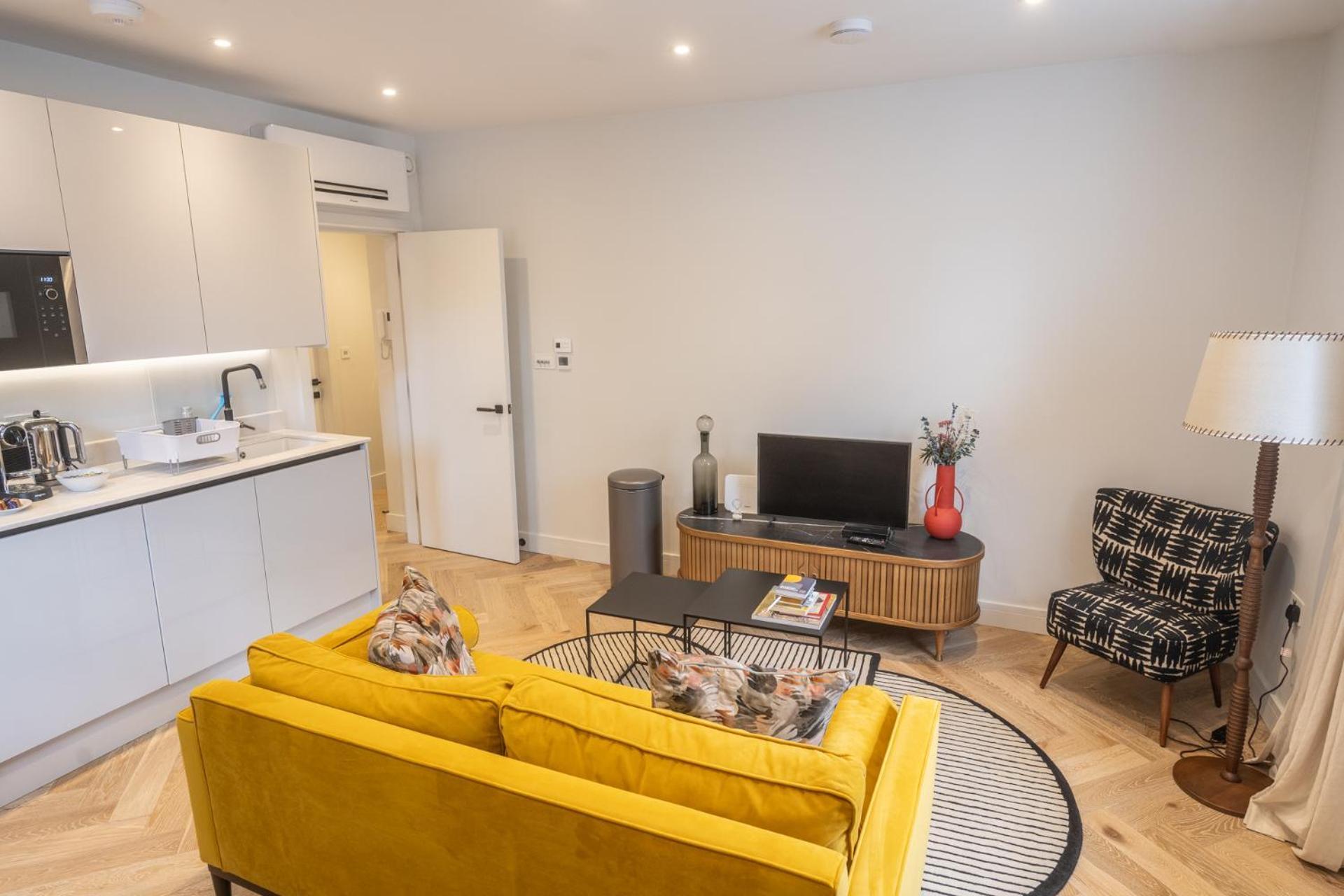 Modern, Stylish Newly Refurbished 2Nd Floor Apartment In Fitzrovia London Exterior foto